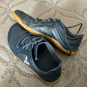 Vivobarefoot size 39